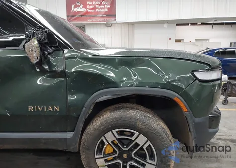 2022 Rivian R1T Adventure из США, поврежденный, VIN 7FCTGAAA8NN008650